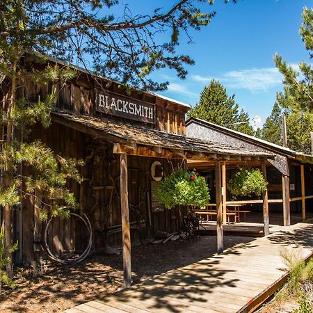 Bend-Sunriver Camping Resort Wheelchair Accessible Yurt 13 Bagian luar foto