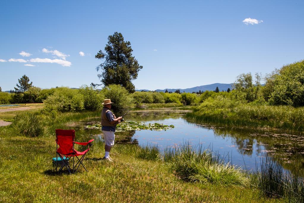 Bend-Sunriver Camping Resort Wheelchair Accessible Yurt 13 Bagian luar foto